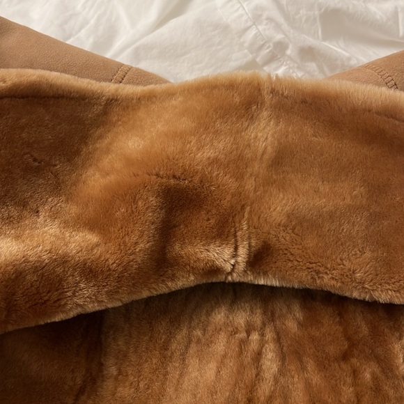 Vintage shearling coat in warm camel color. Size S-M - Picture 9 of 9